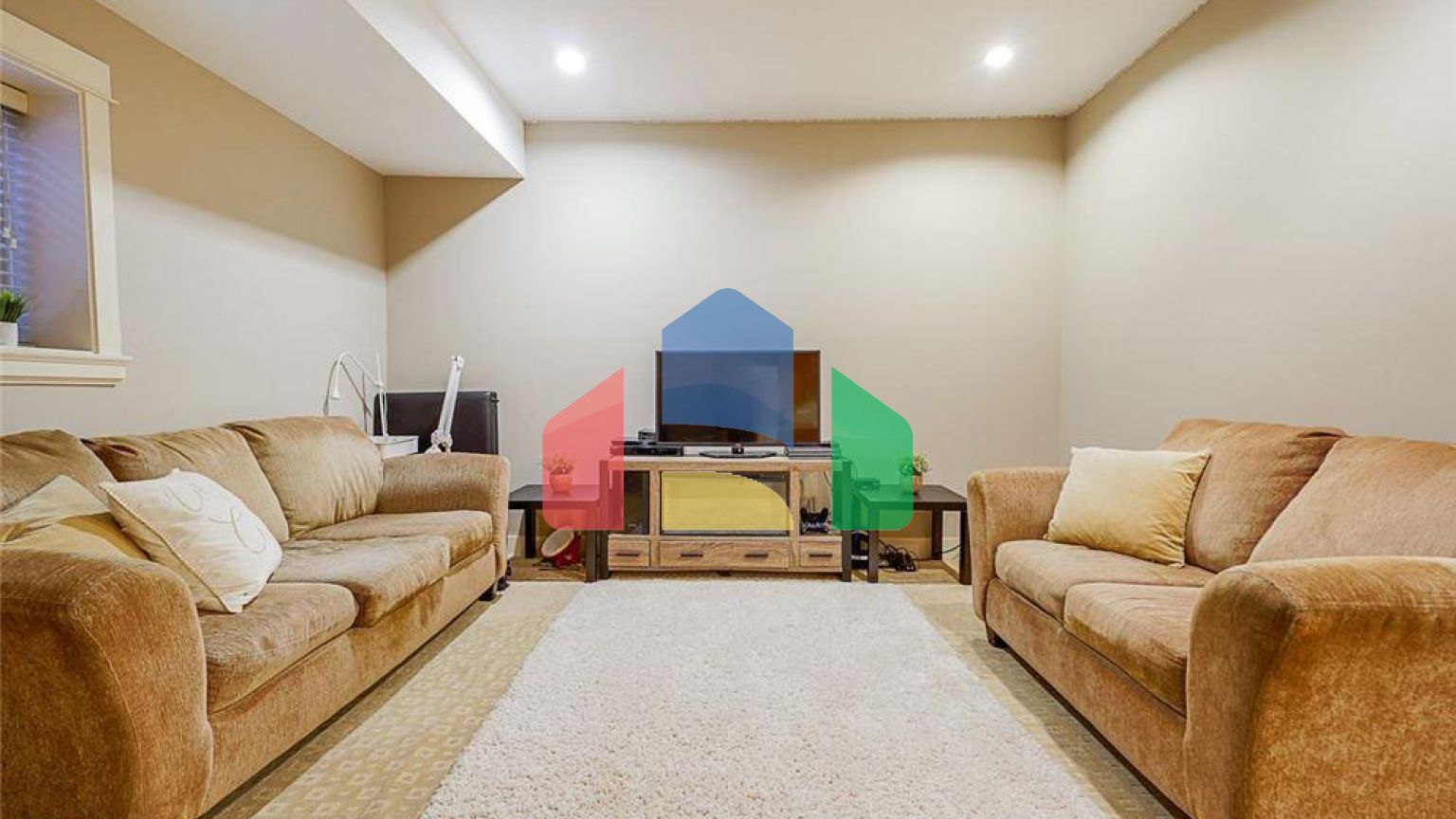 Residential - Single Family Home - Surrey, Canada - Canada