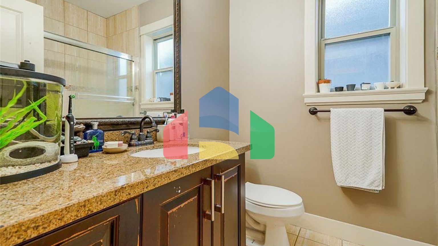 Residential - Single Family Home - Surrey, Canada - Canada