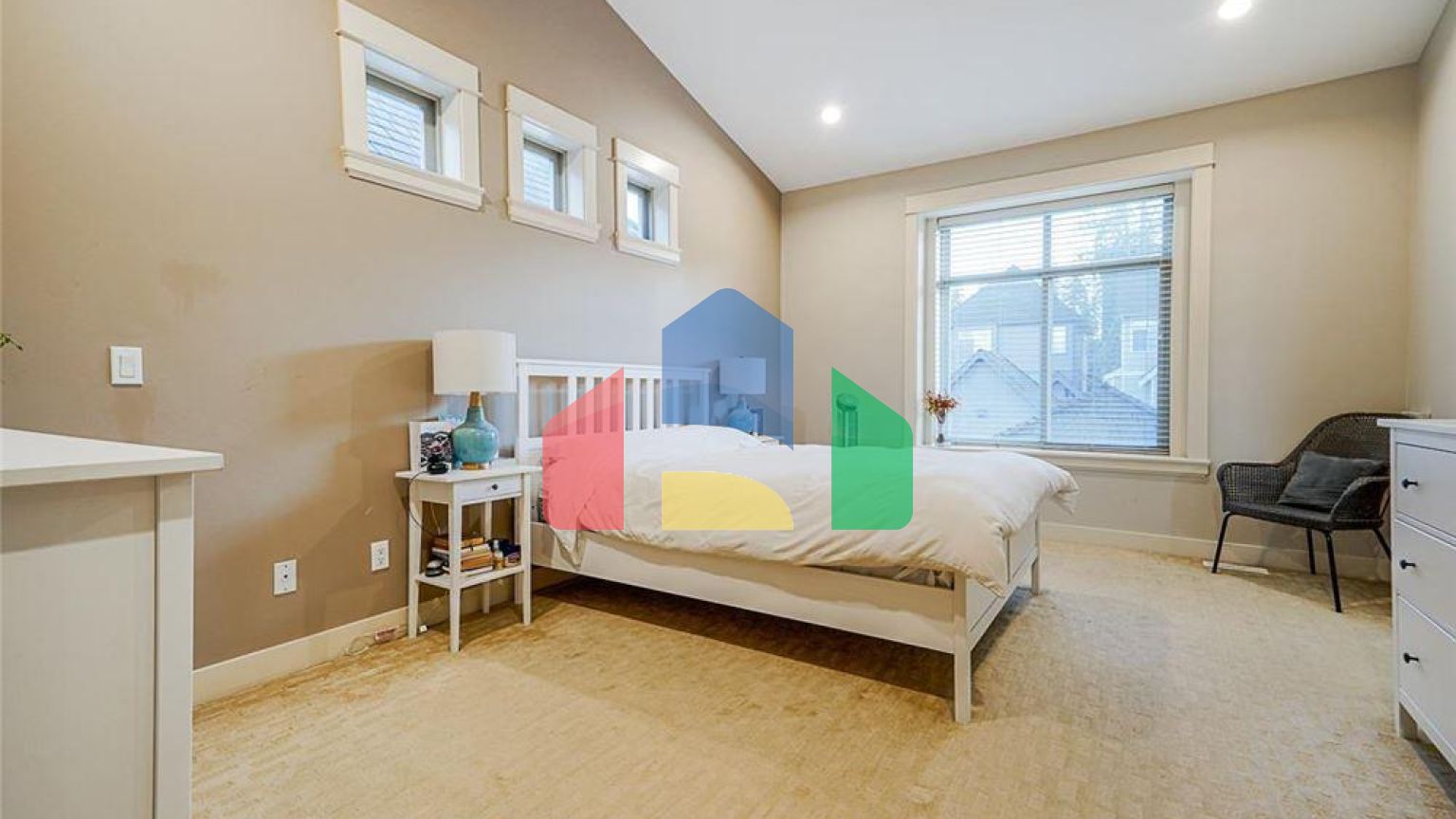 Residential - Single Family Home - Surrey, Canada - Canada