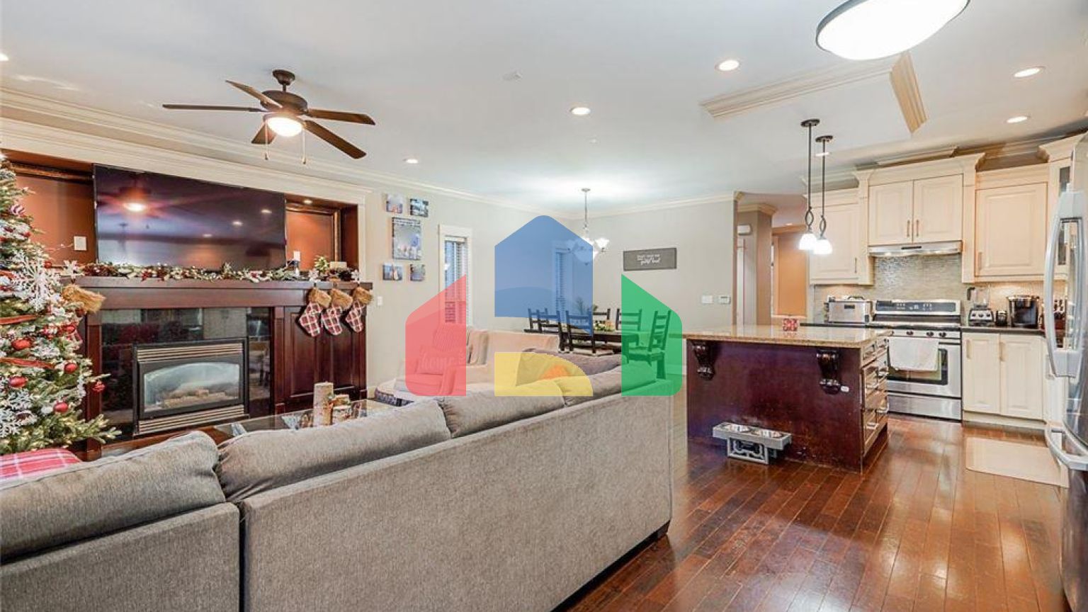 Residential - Single Family Home - Surrey, Canada - Canada