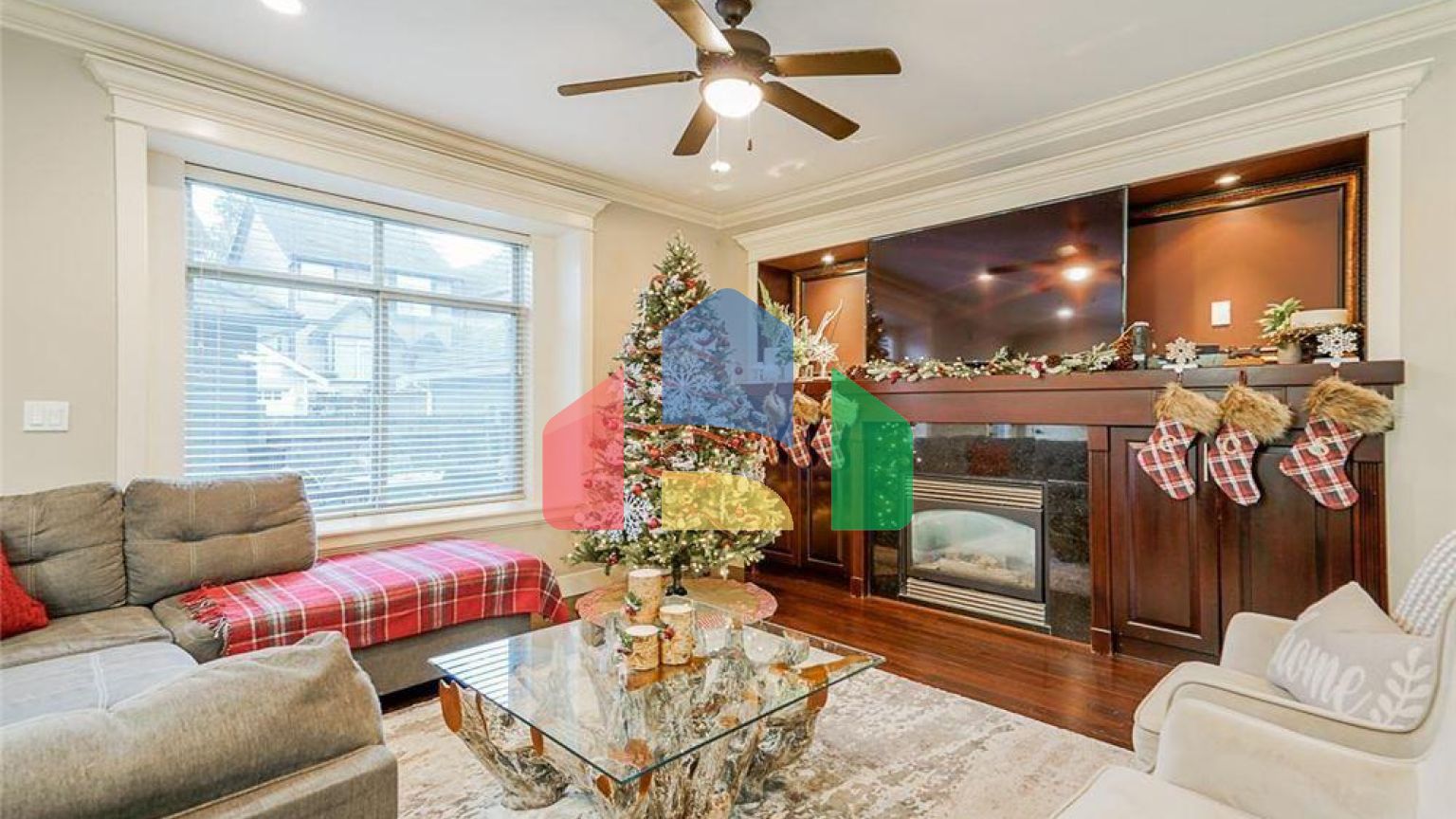 Residential - Single Family Home - Surrey, Canada - Canada