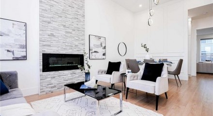 Residential - Single Family Home - Surrey, Canada - Canada