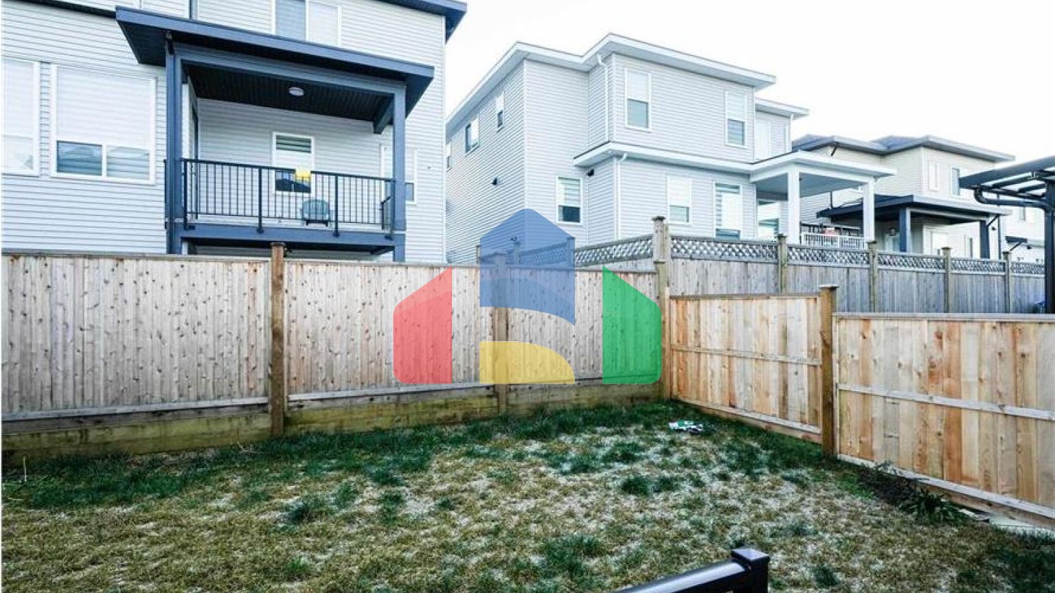 Residential - Single Family Home - Surrey, Canada - Canada