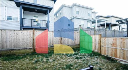 Residential - Single Family Home - Surrey, Canada - Canada