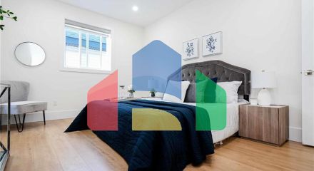 Residential - Single Family Home - Surrey, Canada - Canada