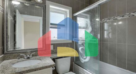 Residential - Single Family Home - Surrey, Canada - Canada