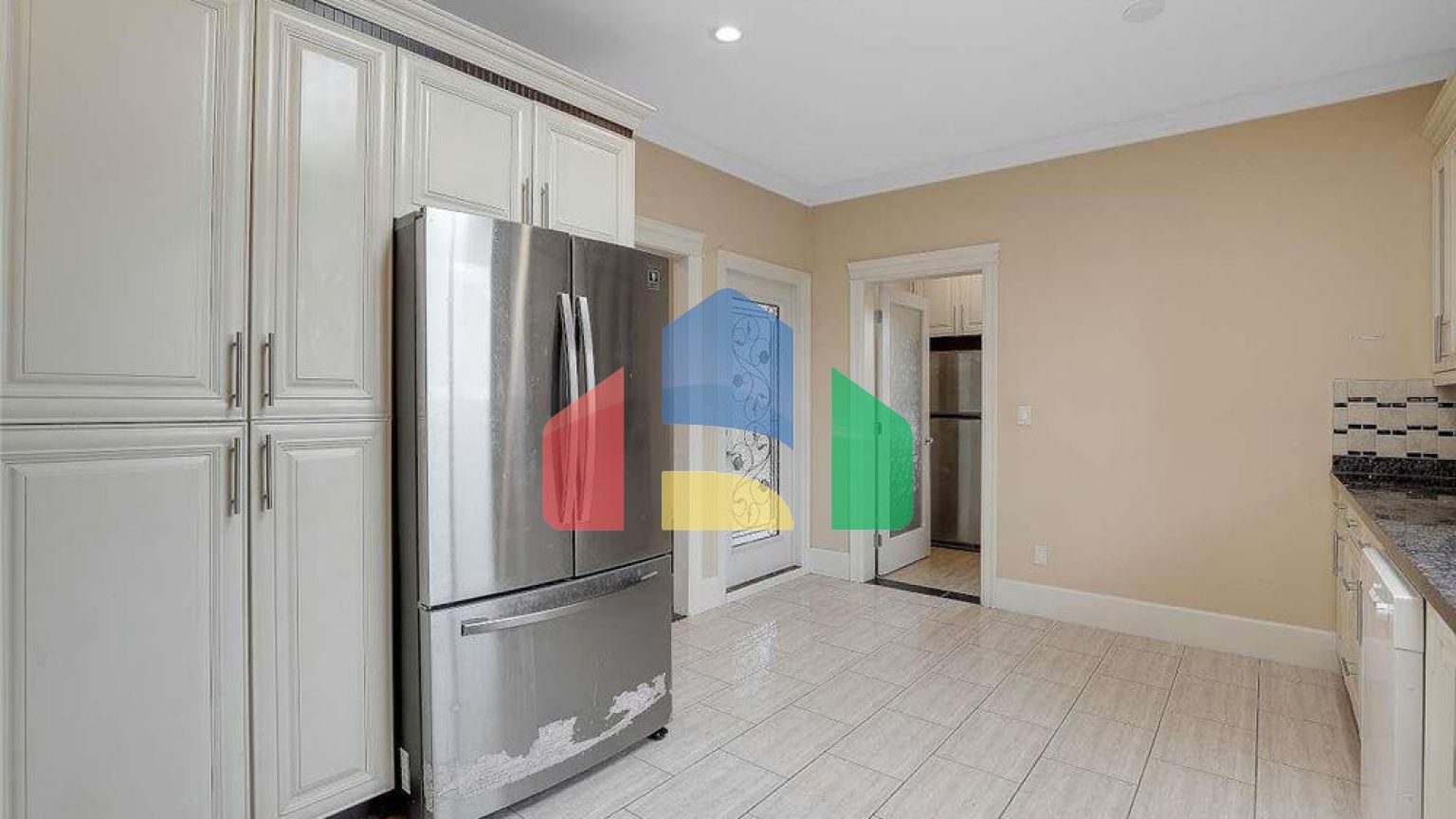 Residential - Single Family Home - Surrey, Canada - Canada