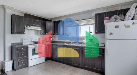 Residential - Single Family Home - Surrey, Canada - Canada