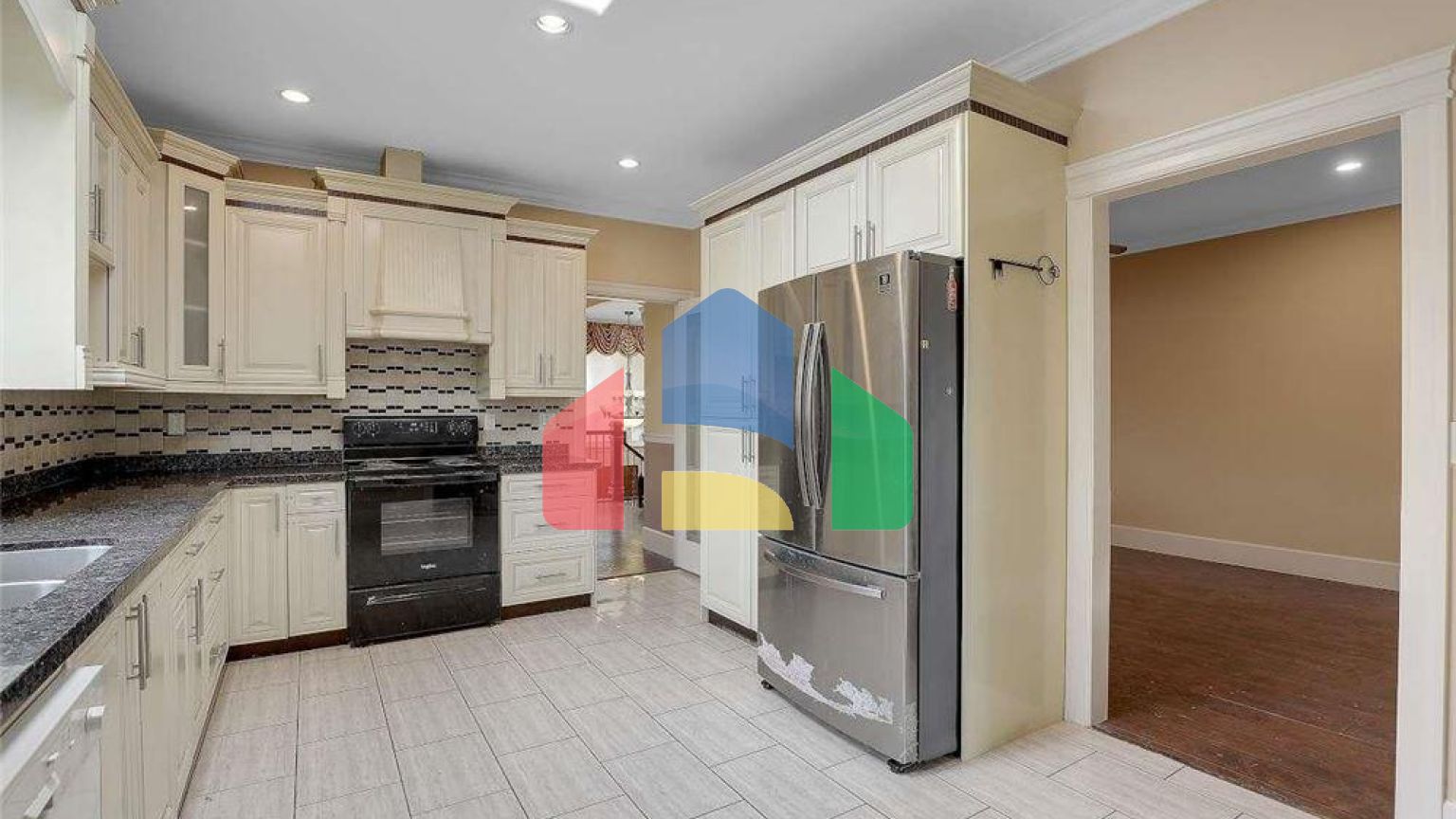 Residential - Single Family Home - Surrey, Canada - Canada