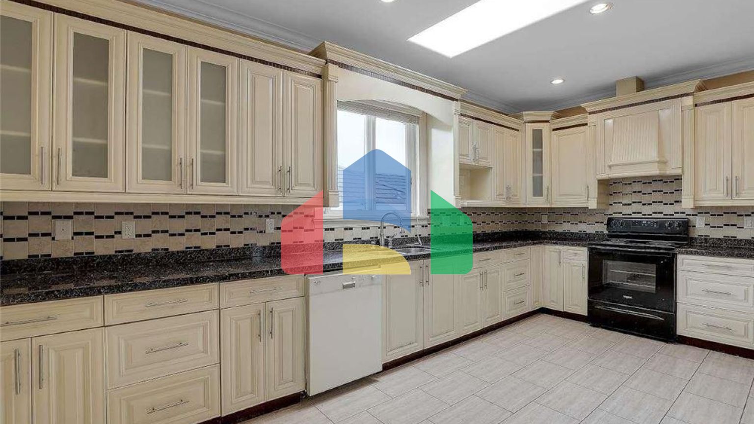 Residential - Single Family Home - Surrey, Canada - Canada