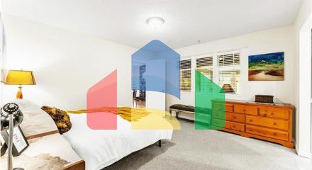 Residential - Single Family Home - Surrey, Canada - Canada