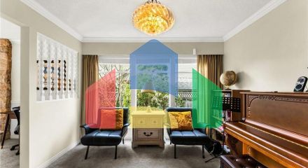 Residential - Single Family Home - Surrey, Canada - Canada