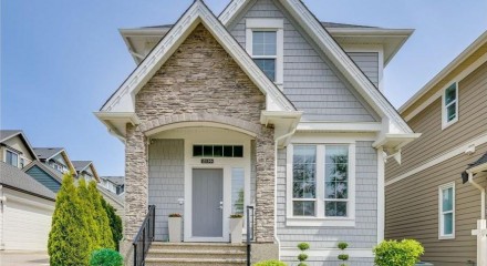Residential - Single Family Home - Surrey, Canada - Canada