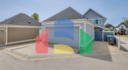 Residential - Single Family Home - Surrey, Canada - Canada