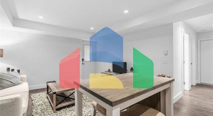 Residential - Single Family Home - Surrey, Canada - Canada