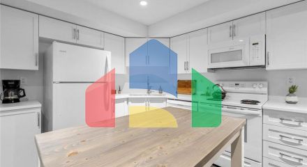 Residential - Single Family Home - Surrey, Canada - Canada