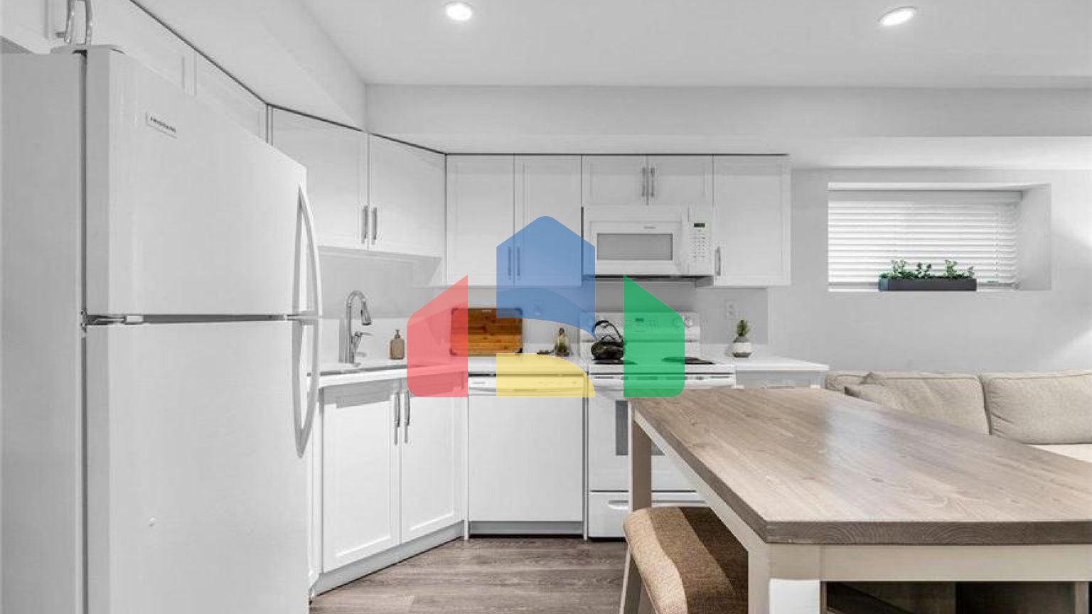 Residential - Single Family Home - Surrey, Canada - Canada