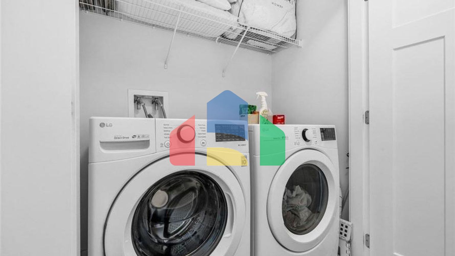 Residential - Single Family Home - Surrey, Canada - Canada