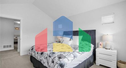 Residential - Single Family Home - Surrey, Canada - Canada