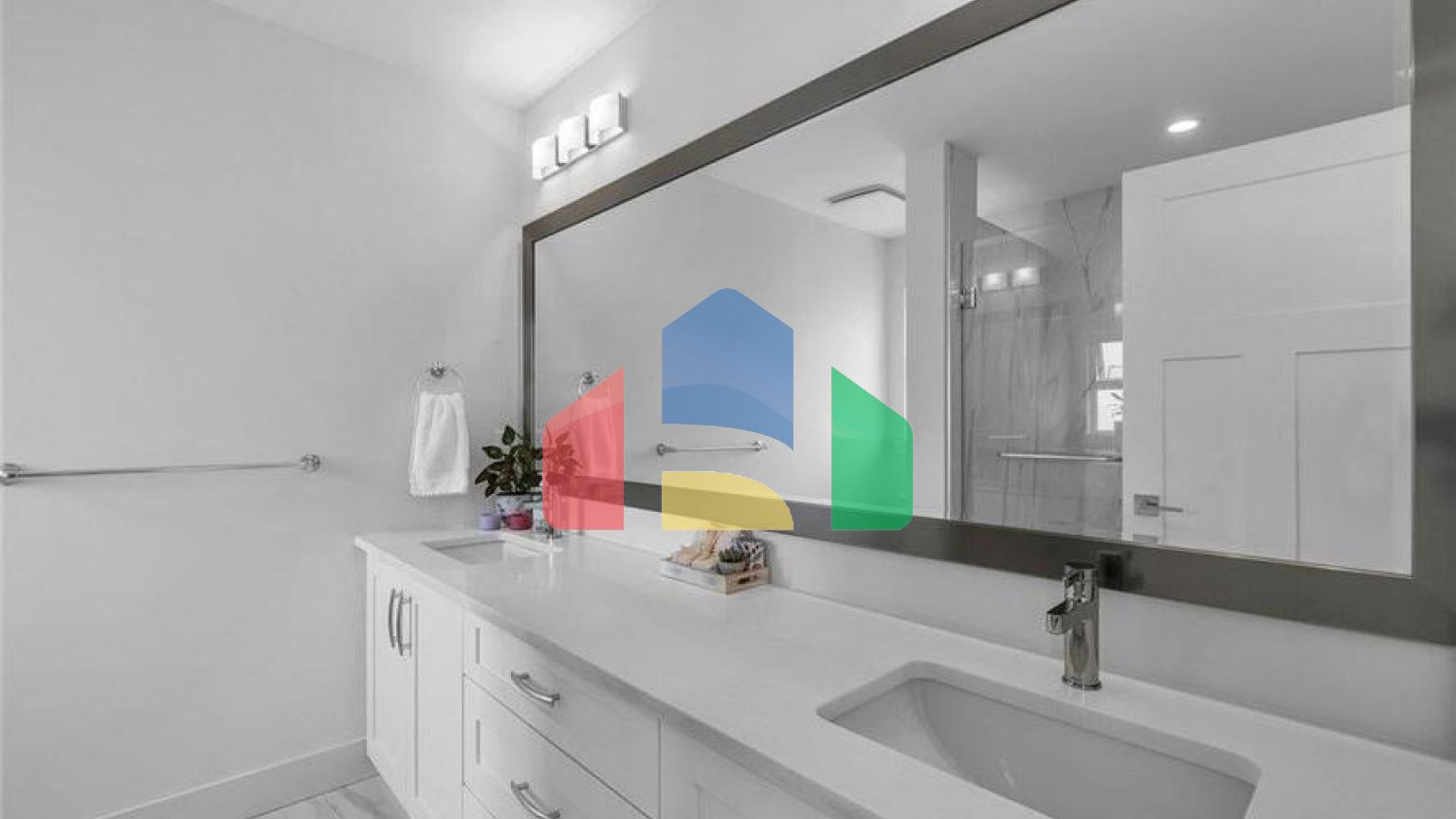 Residential - Single Family Home - Surrey, Canada - Canada