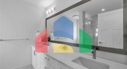 Residential - Single Family Home - Surrey, Canada - Canada