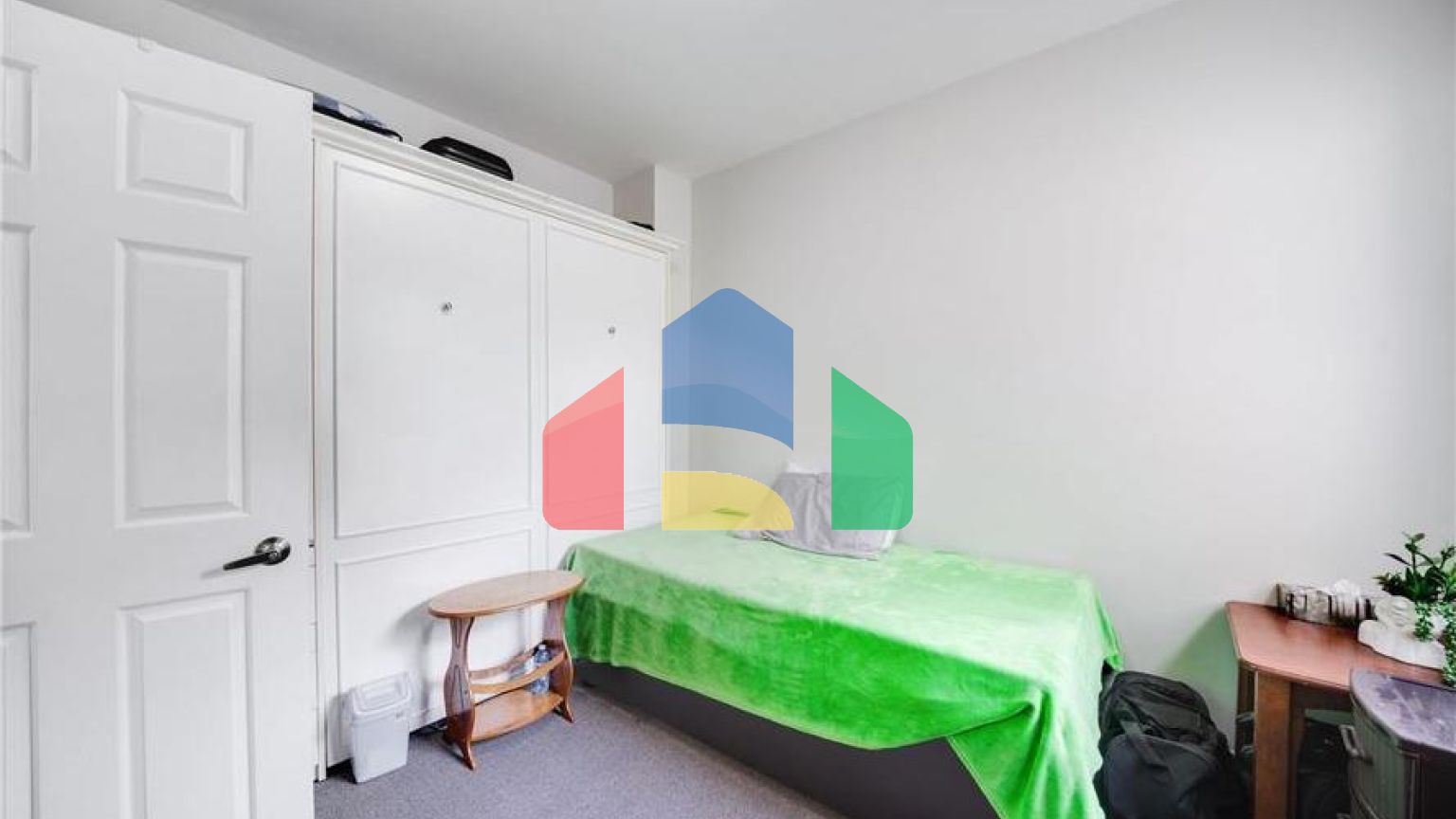 Residential - Single Family Home - Surrey, Canada - Canada