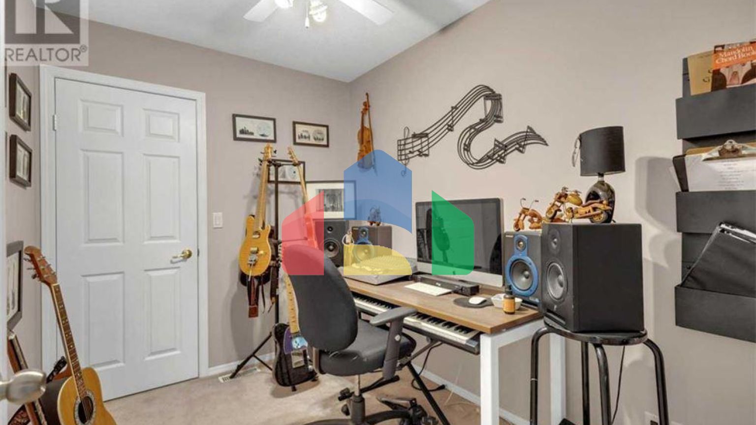 Residential - Single Family Home - Sylvan Lake, Canada - Canada