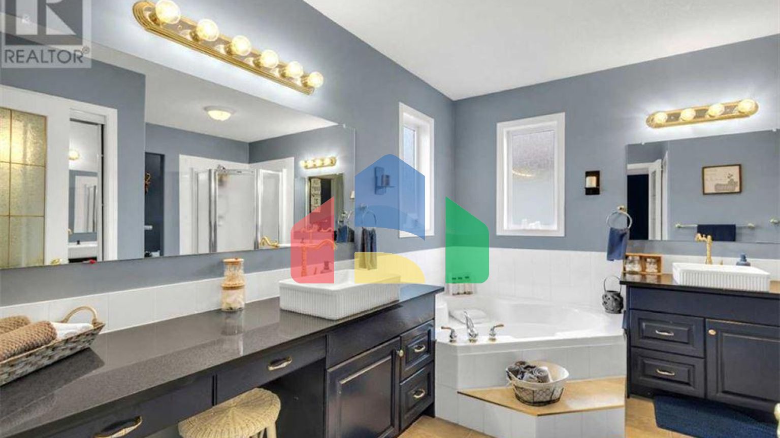 Residential - Single Family Home - Sylvan Lake, Canada - Canada