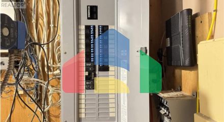 Residential - Single Family Home - Thunder Bay, Canada - Canada