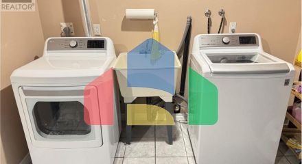 Residential - Single Family Home - Thunder Bay, Canada - Canada