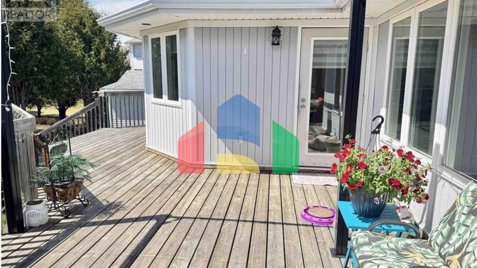 Residential - Single Family Home - Thunder Bay, Canada - Canada