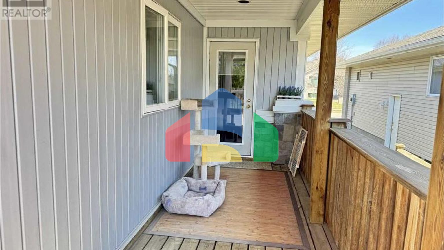 Residential - Single Family Home - Thunder Bay, Canada - Canada