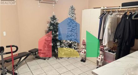 Residential - Single Family Home - Thunder Bay, Canada - Canada