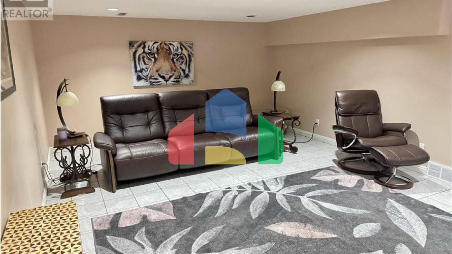 Residential - Single Family Home - Thunder Bay, Canada - Canada