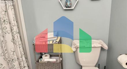 Residential - Single Family Home - Thunder Bay, Canada - Canada