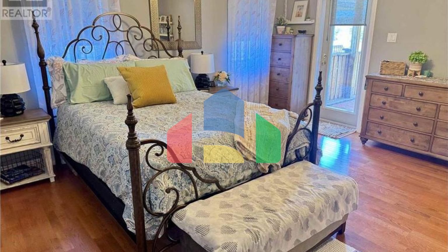 Residential - Single Family Home - Thunder Bay, Canada - Canada