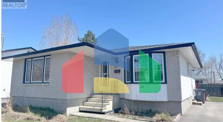 Residential - Single Family Home - Thunder Bay, Canada - Canada