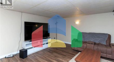 Residential - Single Family Home - Thunder Bay, Canada - Canada