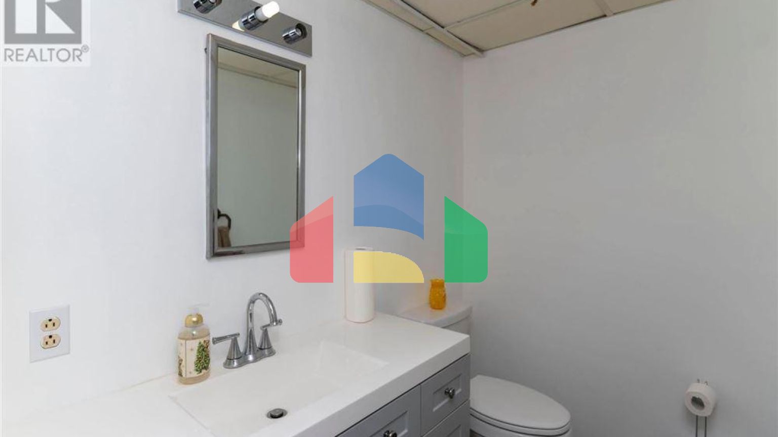 Residential - Single Family Home - Thunder Bay, Canada - Canada