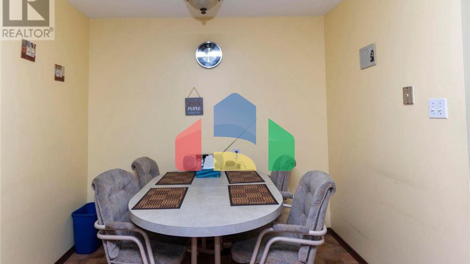 Residential - Single Family Home - Thunder Bay, Canada - Canada