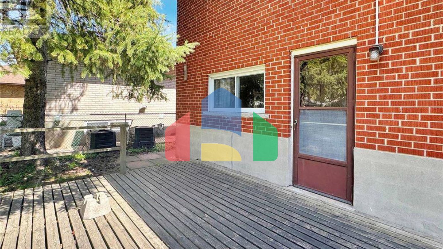 Residential - Single Family Home - Toronto, Canada - Canada