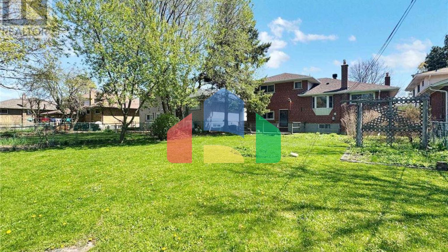 Residential - Single Family Home - Toronto, Canada - Canada