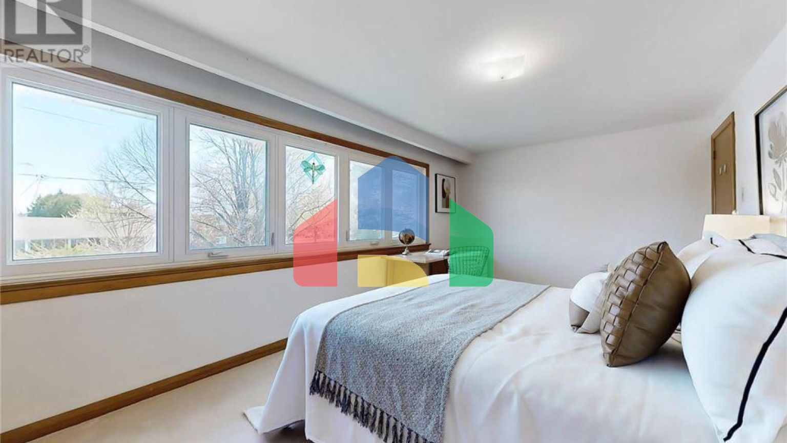 Residential - Single Family Home - Toronto, Canada - Canada