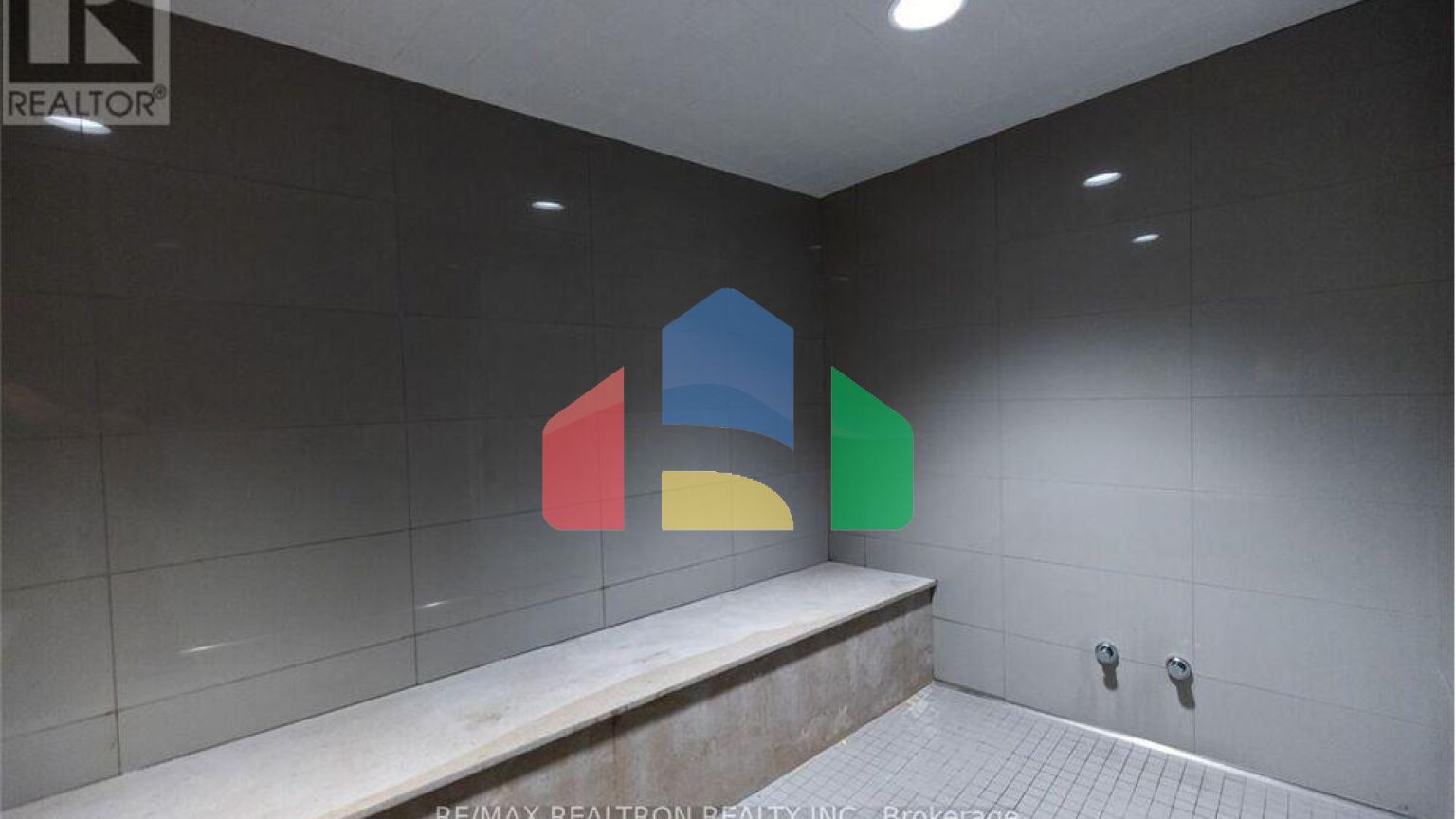 Residential - Condo/Apartment - Toronto, Canada - Canada