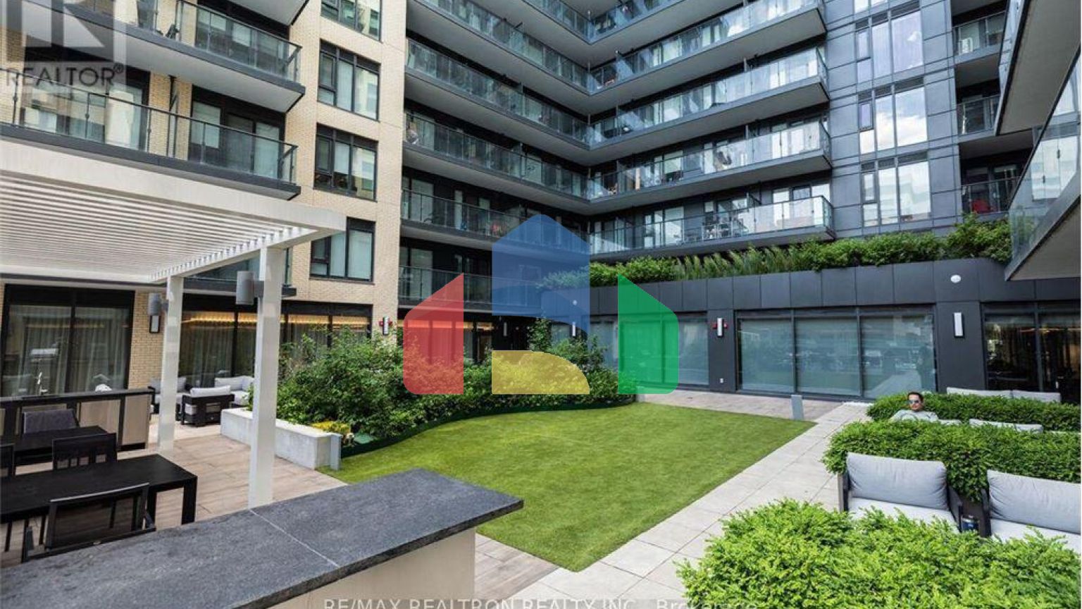 Residential - Condo/Apartment - Toronto, Canada - Canada