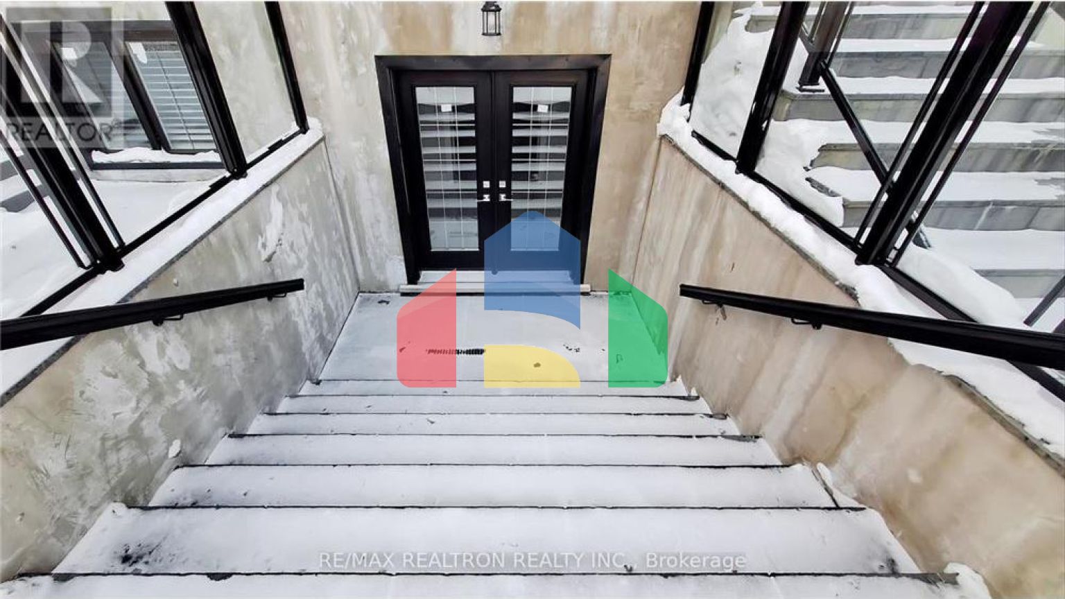 Residential - Single Family Home - Toronto, Canada - Canada