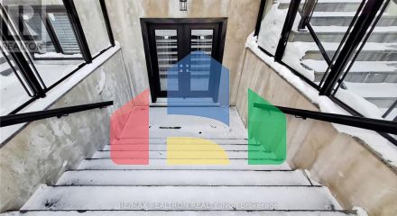 Residential - Single Family Home - Toronto, Canada - Canada