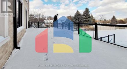 Residential - Single Family Home - Toronto, Canada - Canada