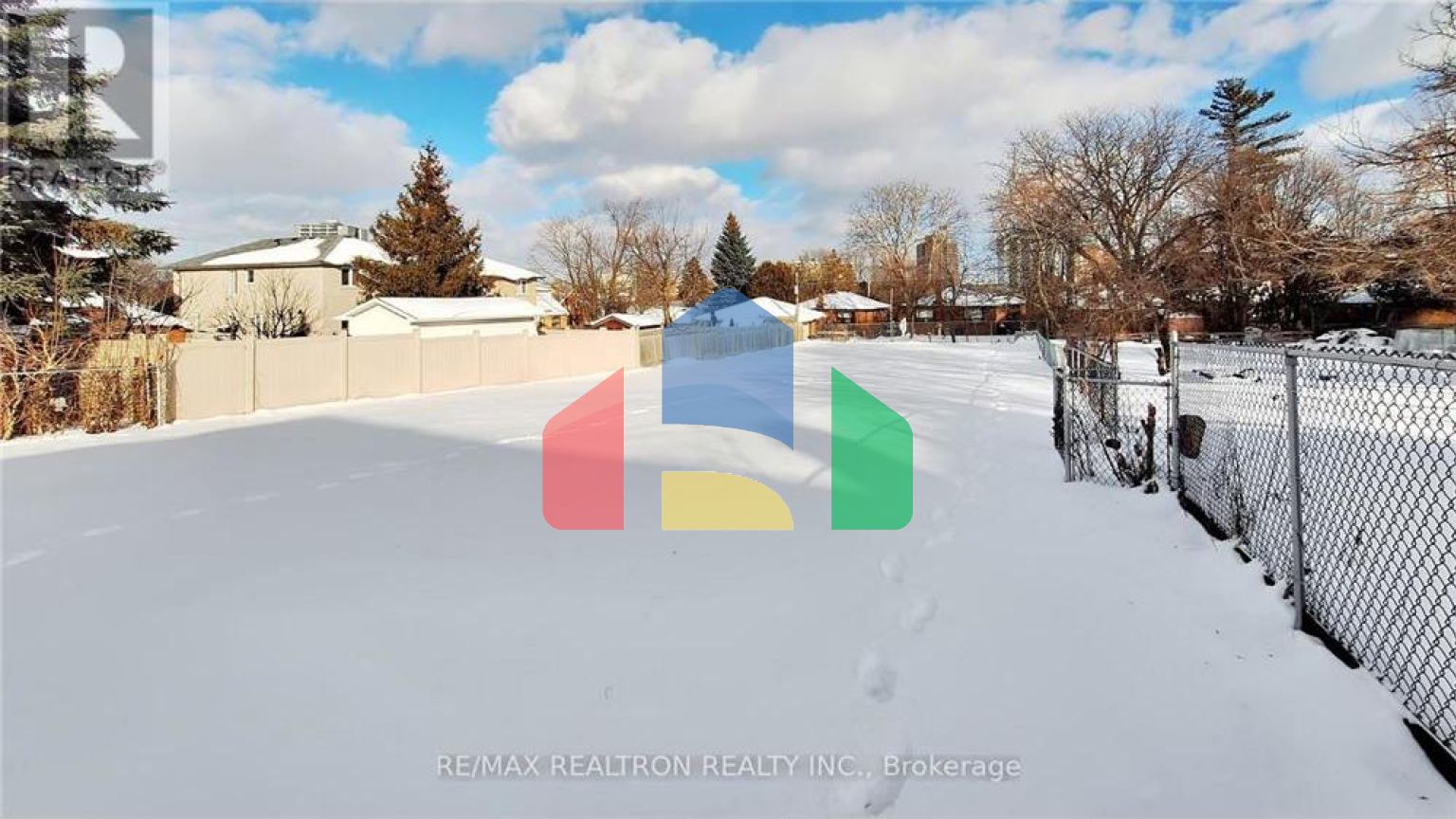 Residential - Single Family Home - Toronto, Canada - Canada