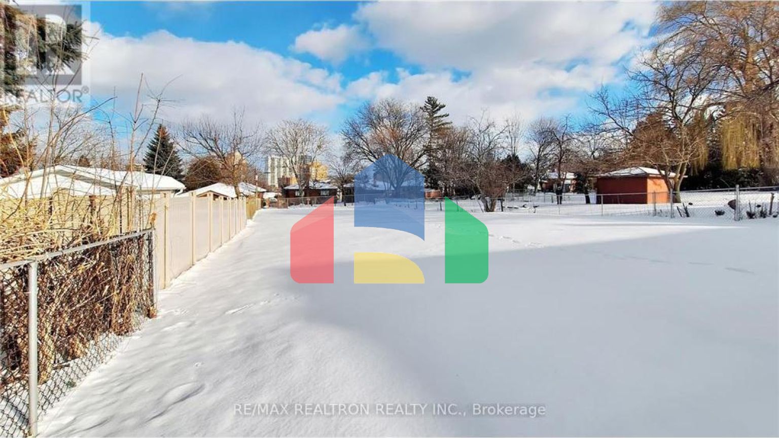 Residential - Single Family Home - Toronto, Canada - Canada